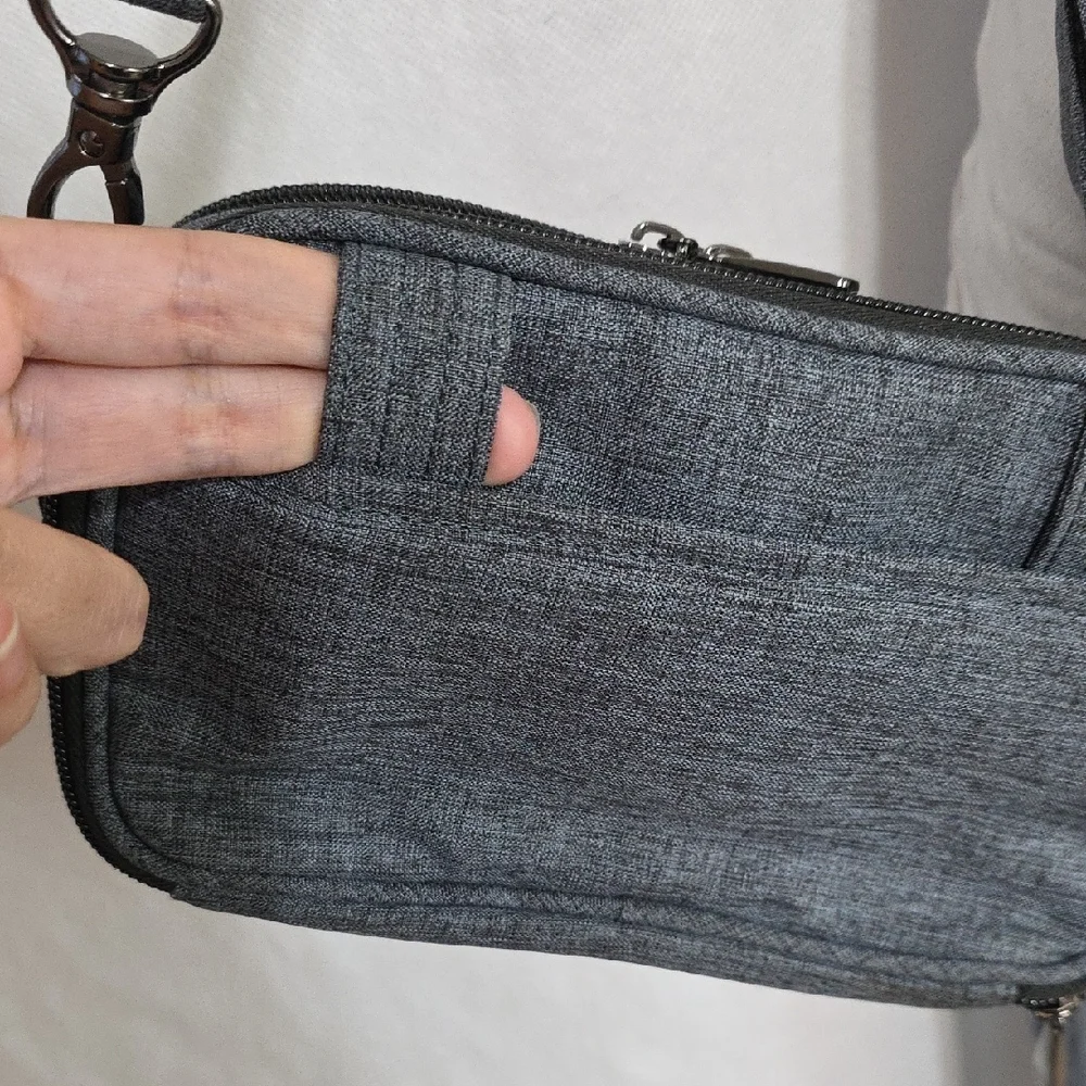 Lug Roundabout Quilted Wallet Crossbody Bag - Characol Gray - Picture 7 of 16